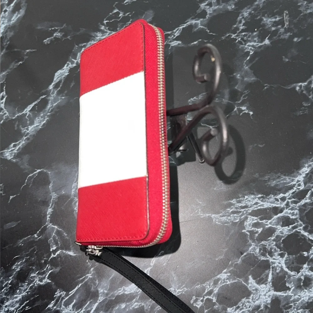 Michael Kors Large Wallet Wristlet Clutch Leather Zip Red White AUTHENTIC - Picture 7 of 9